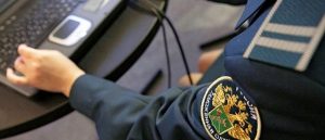 Граница на замке: что делать, если таможня нарушает ваши права